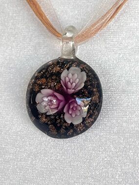 Vintage Style Glass Flower Pendant Choker Floral Art Necklace Murano Style Pink